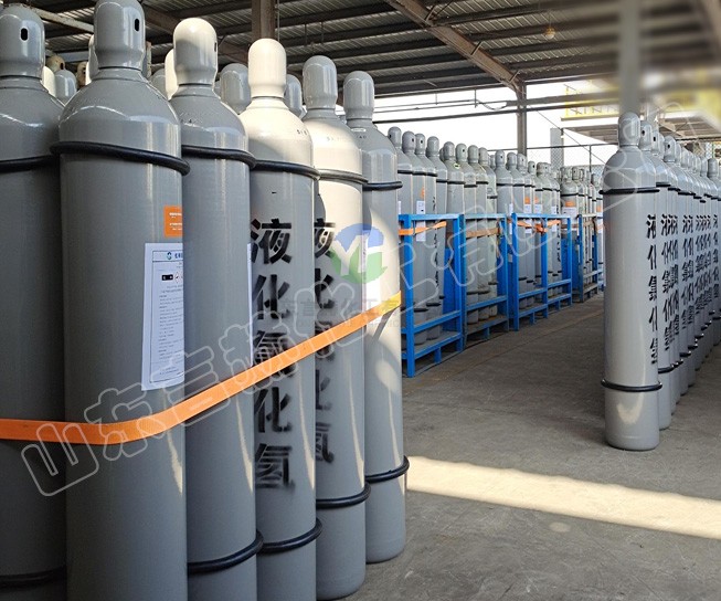 99.999%超纯氯化氢47L